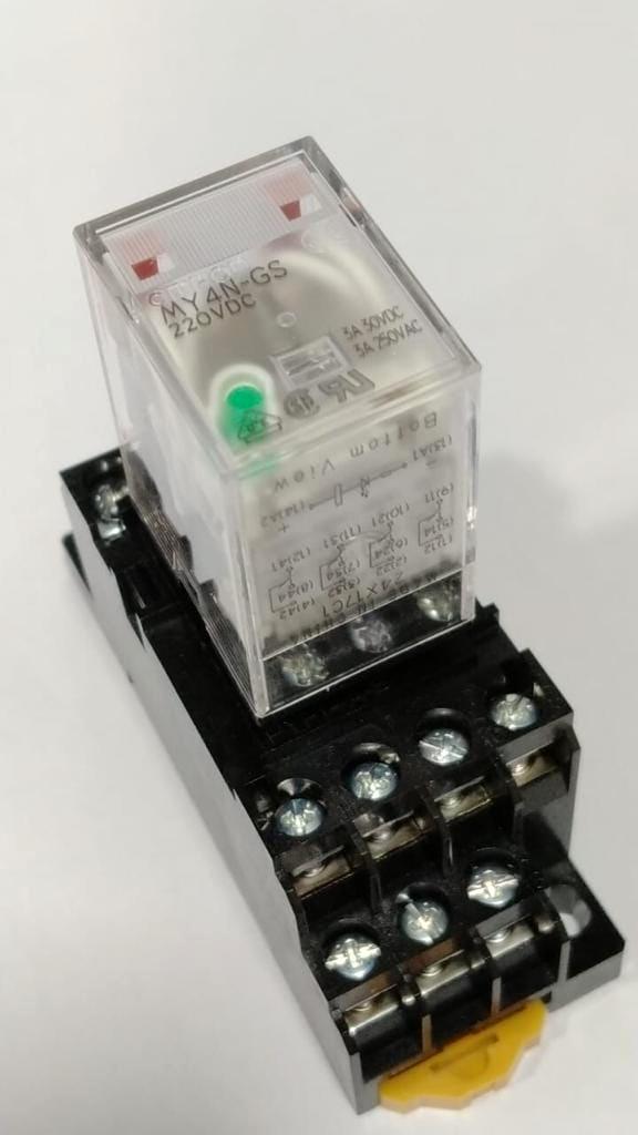 Plug-in relay on its base